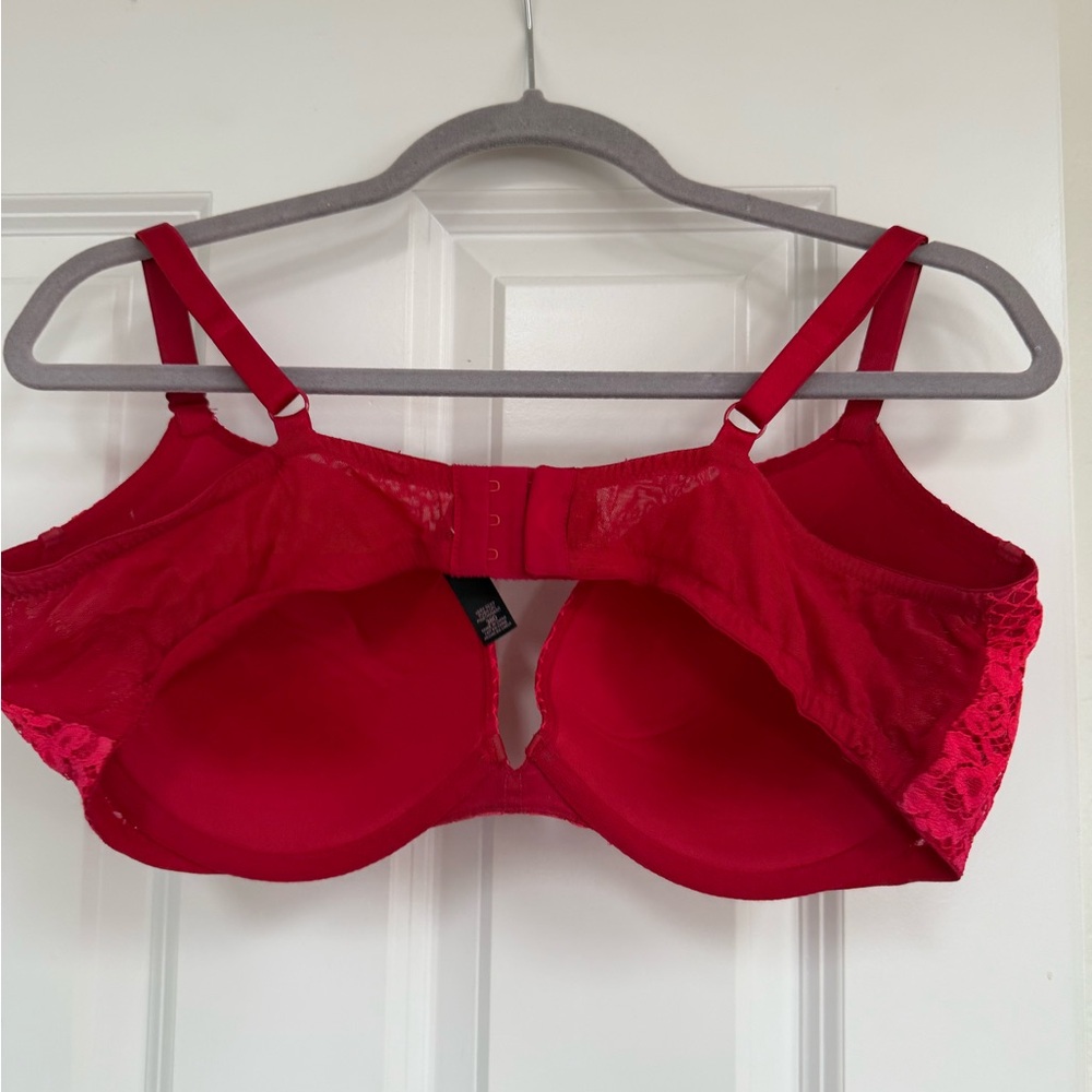 Victoria’s Secret Vibrant Red Very Sexy Push-Up with Underwire - Picture 5 of 5